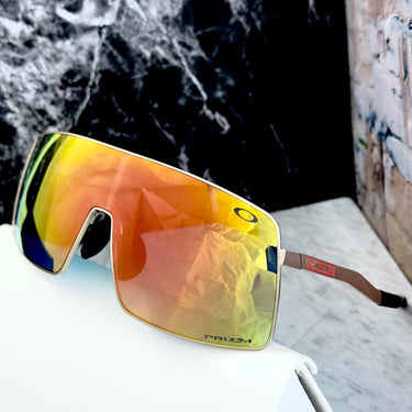 Oakley Sutro Gama alta OSGA453